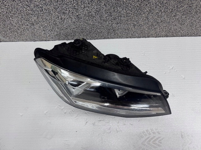 Frontscheinwerfer VW Caddy 2K1941032B Rechts Scheinwerfer Headlight SCH8204435839gu