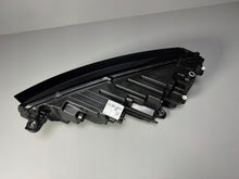 Laden Sie das Bild in den Galerie-Viewer, Frontscheinwerfer Skoda Octavia I 5E4941016 LED Rechts Scheinwerfer Headlight SCH8427907423wy