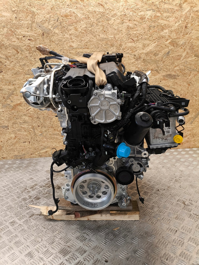 Motor Mercedes-Benz W206 254915 1.5 2024 Benzin Engine Komplett