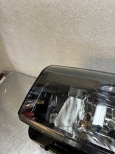 Laden Sie das Bild in den Galerie-Viewer, Frontscheinwerfer Renault Master I 260609073R Links Scheinwerfer Headlight SCH9283461622qg