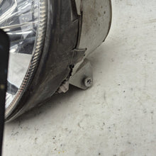 Laden Sie das Bild in den Galerie-Viewer, Frontscheinwerfer Mercedes-Benz Clk Links Scheinwerfer Headlight SCH2161810632xh