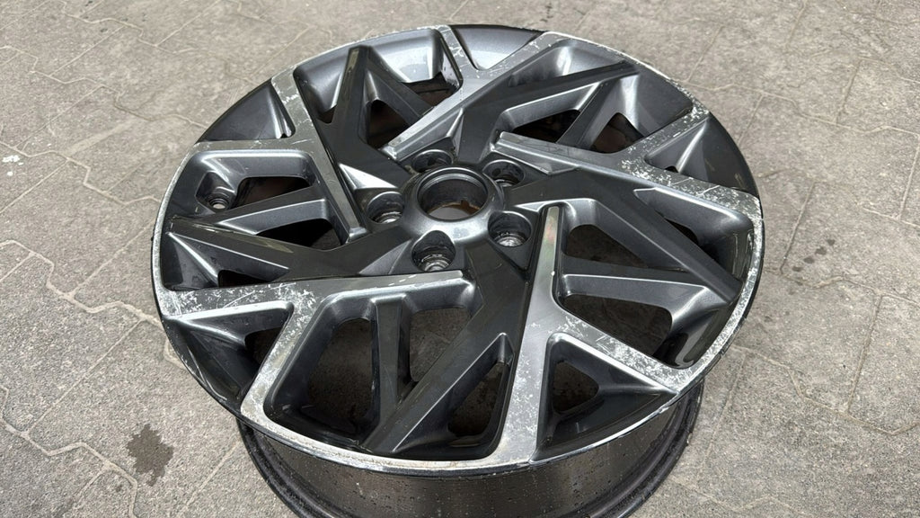 1x Alufelge 18 Zoll 7.5" 5x114.3 50ET Matt Graphit 52910CM300 Hyundai Kona Mg FEL2588112467av
