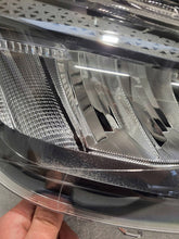 Laden Sie das Bild in den Galerie-Viewer, Frontscheinwerfer Seat Ibiza I V 6F1941006 LED Rechts Scheinwerfer Headlight SCH5224742376yg