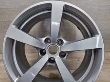 Load image into Gallery viewer, 1x Alufelge 18 Zoll 8.0" 5x112 21ET Glanz Silber 95B601025DA Porsche Macan FEL8470263882zl