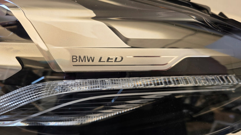 Frontscheinwerfer BMW Active Tourer U06 5A42247 Links Scheinwerfer Headlight SCH5439920759dv