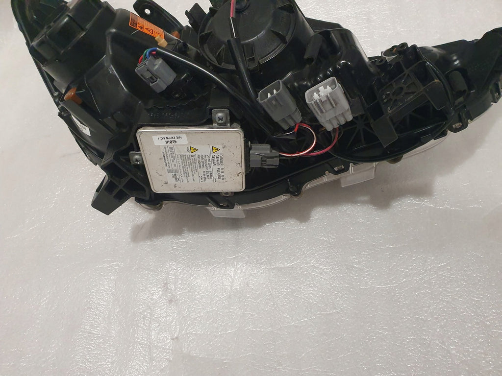 Frontscheinwerfer Mitsubishi Colt Xenon Ein Stück (Rechts oder Links) Headlight