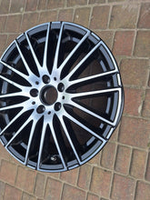Load image into Gallery viewer, 1x Alufelge 18 Zoll 7.5" 5x112 40ET Glanz Schwarz A2064014900 Mercedes-Benz W206 FEL3353775801fo