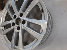 Load image into Gallery viewer, 1x Alufelge 17 Zoll 6.5&quot; 5x112 43ET Glanz Silber 8Y0601025 Audi A3 Rim Wheel