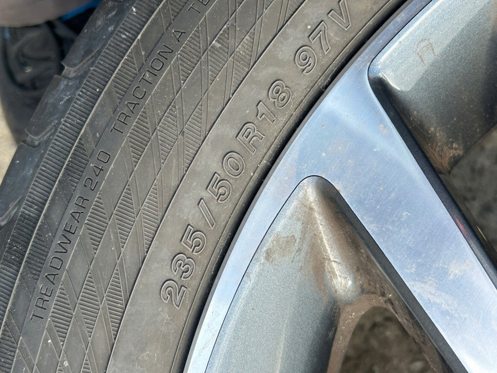 1x Alufelge 18 Zoll 7.0" 5x114.3 46ET Glanz Silber Infiniti Q30 I 1 Z Rim Wheel FEL7901519501ym