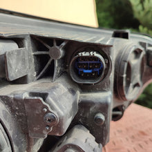 Laden Sie das Bild in den Galerie-Viewer, Frontscheinwerfer Kia Stonic 32101-H8 LED Ein Stück (Rechts oder Links)