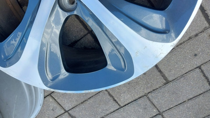 1x Alufelge 18 Zoll 7.5" 5x114.3 52 5ET Glanz Silber 52910A4350 Kia Mg Rim Wheel FEL4570963207cm