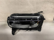 Laden Sie das Bild in den Galerie-Viewer, Frontscheinwerfer Jeep 522187170 Ein Stück (Rechts oder Links) Headlight SCH5128274743rg