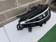 Laden Sie das Bild in den Galerie-Viewer, Frontscheinwerfer VW Id.4 11B941005A LED Links Scheinwerfer Headlight SCH3279566471om
