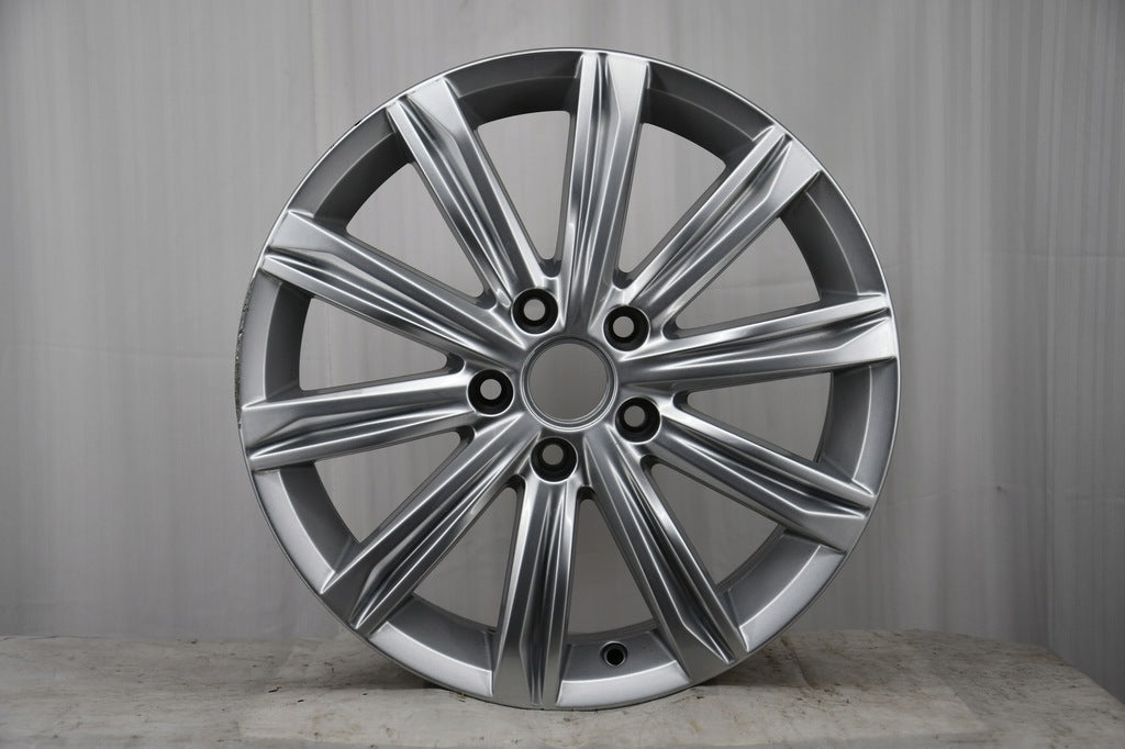 1x Alufelge 17 Zoll 6.5" 5x112 52ET Glanz Silber 5TA601025 VW Rim Wheel FEL7184295328ho