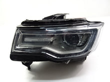 Laden Sie das Bild in den Galerie-Viewer, Frontscheinwerfer Jeep Grand Cherokee Wk2 Links Scheinwerfer Headlight SCH2588655082yx