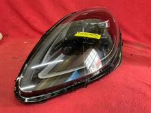 Laden Sie das Bild in den Galerie-Viewer, Frontscheinwerfer Porsche Macan 95b 95B941015J LED Links Scheinwerfer Headlight SCH6969843391ar