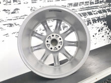 Load image into Gallery viewer, 1x Alufelge 17 Zoll 7.5&quot; 5x112 43ET Glanz Silber 8E0601025 Audi Rim Wheel