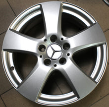 Laden Sie das Bild in den Galerie-Viewer, 4x Alufelge 17 Zoll 7.0&quot; 5x112 48,5ET A2054015500 Mercedes-Benz W205 Rim Wheel