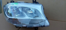 Laden Sie das Bild in den Galerie-Viewer, Frontscheinwerfer Mercedes-Benz Sprinter A9109060100 Rechts Headlight