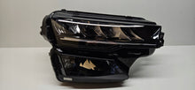 Laden Sie das Bild in den Galerie-Viewer, Frontscheinwerfer Skoda Karoq 57B941010 LED Rechts Scheinwerfer Headlight SCH9494400435kp