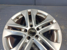 Laden Sie das Bild in den Galerie-Viewer, 1x Alufelge 17 Zoll 8.0" 5x112 Mercedes-Benz Rim Wheel FEL5205781572kl