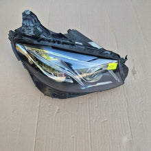 Laden Sie das Bild in den Galerie-Viewer, Frontscheinwerfer Mercedes-Benz W213 A2139064804 Rechts Scheinwerfer Headlight SCH4789113942gw