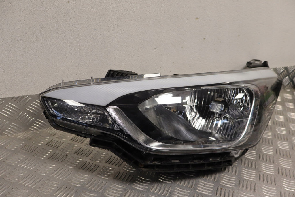 Frontscheinwerfer Hyundai I20 II 92101-C8 Links Scheinwerfer Headlight SCH2101619359ok