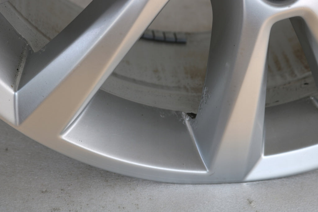 1x Alufelge 18 Zoll 8.0" 5x130 7P6601025C VW Touareg Rim Wheel