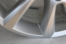 Laden Sie das Bild in den Galerie-Viewer, 1x Alufelge 18 Zoll 8.0&quot; 5x130 7P6601025C VW Touareg Rim Wheel