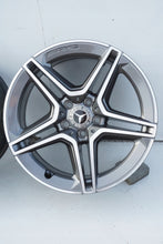 Load image into Gallery viewer, 4x Alufelge 18 Zoll 7.5&quot; 5x112 44ET Glanz Schwarz A2054019500 Mercedes-Benz W205