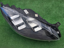 Laden Sie das Bild in den Galerie-Viewer, Frontscheinwerfer Ford Kuga LV4B-13E014-FB Rechts Scheinwerfer Headlight SCH1742877864bi