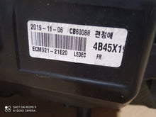 Laden Sie das Bild in den Galerie-Viewer, Frontscheinwerfer Mitsubishi Outlander I 4BX19-8301D3 ECM921-21E20 LED Rechts