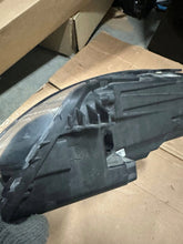 Laden Sie das Bild in den Galerie-Viewer, Frontscheinwerfer Ford Kuga III 90187826 Rechts Scheinwerfer Headlight SCH6878074401dc
