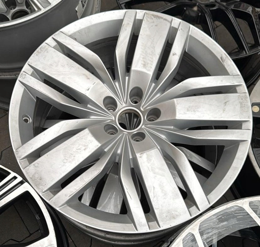 1x Alufelge 20 Zoll 8.0" 5x112 34ET 3QF601025 VW Rim Wheel FEL7384452510ax
