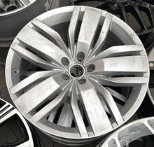 Load image into Gallery viewer, 1x Alufelge 20 Zoll 8.0" 5x112 34ET 3QF601025 VW Rim Wheel FEL7384452510ax