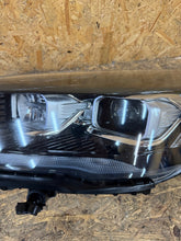 Laden Sie das Bild in den Galerie-Viewer, Frontscheinwerfer Ford Kuga I GV41-13D155-EH Links Scheinwerfer Headlight SCH1494538804ol