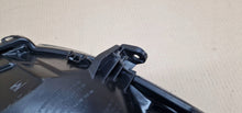 Laden Sie das Bild in den Galerie-Viewer, Frontscheinwerfer Toyota Yaris D1950D196- Links Scheinwerfer Headlight SCH7196904933eo