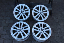 Load image into Gallery viewer, 4x Alufelge 17 Zoll 6.5" 5x112 43ET Glanz Silber 8Y0601025L Audi A3 Rim Wheel FEL2458177779kv