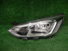 Laden Sie das Bild in den Galerie-Viewer, Frontscheinwerfer Ford Focus LED Links Scheinwerfer Headlight