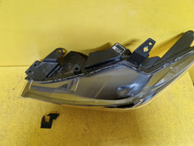 Laden Sie das Bild in den Galerie-Viewer, Frontscheinwerfer Mazda Cx5 K124-51040 Links Scheinwerfer Headlight SCH8002106889ng