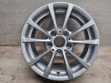 Laden Sie das Bild in den Galerie-Viewer, 1x Alufelge 16 Zoll 7.0" 5x120 31ET Glanz Silber 6796236 BMW 1 F21 F20 Rim Wheel FEL5715989132rc