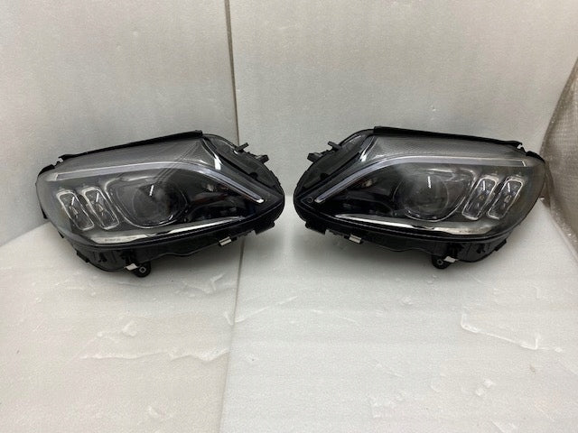 Frontscheinwerfer Mercedes-Benz W205 A205 A2059061506 A2059061606 Ein Satz SCH8256642736tq
