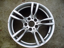 Load image into Gallery viewer, 1x Alufelge 18 Zoll 8.5" 5x120 47ET Glanz Grau 7845881 BMW 3 F30 F32 Rim Wheel FEL3581484572kx