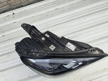 Laden Sie das Bild in den Galerie-Viewer, Frontscheinwerfer Mercedes-Benz Gle A1679066604 Rechts Scheinwerfer Headlight
