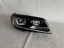 Laden Sie das Bild in den Galerie-Viewer, Frontscheinwerfer VW Touareg 7P1941034A Xenon Rechts Scheinwerfer Headlight