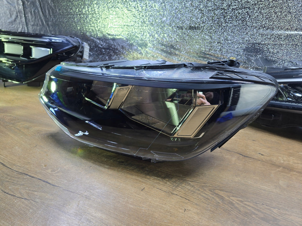 Frontscheinwerfer VW Caddy 2K8941005D Links Scheinwerfer Headlight SCH7745746148ht