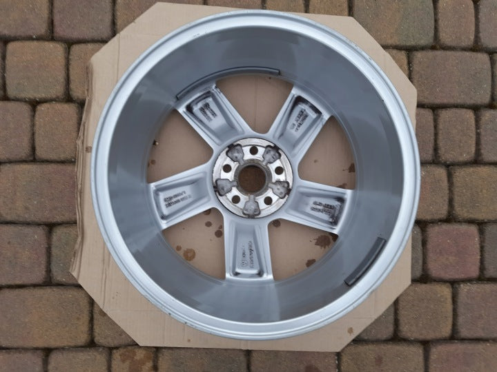 1x Alufelge 17 Zoll 6.5" 5x112 39ET 2GM601025A VW T-Cross Rim Wheel FEL5355620808nq