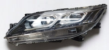 Laden Sie das Bild in den Galerie-Viewer, Frontscheinwerfer Mitsubishi Eclipse Cross 8301D065 LED Links Headlight