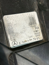 Load image into Gallery viewer, Frontscheinwerfer Mercedes-Benz W246 A2468207461 Rechts Scheinwerfer Headlight SCH9442998208ei