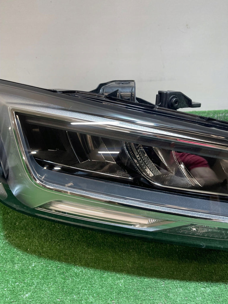 Frontscheinwerfer Audi Q2 81A941012 Rechts Scheinwerfer Headlight SCH7160122040qn